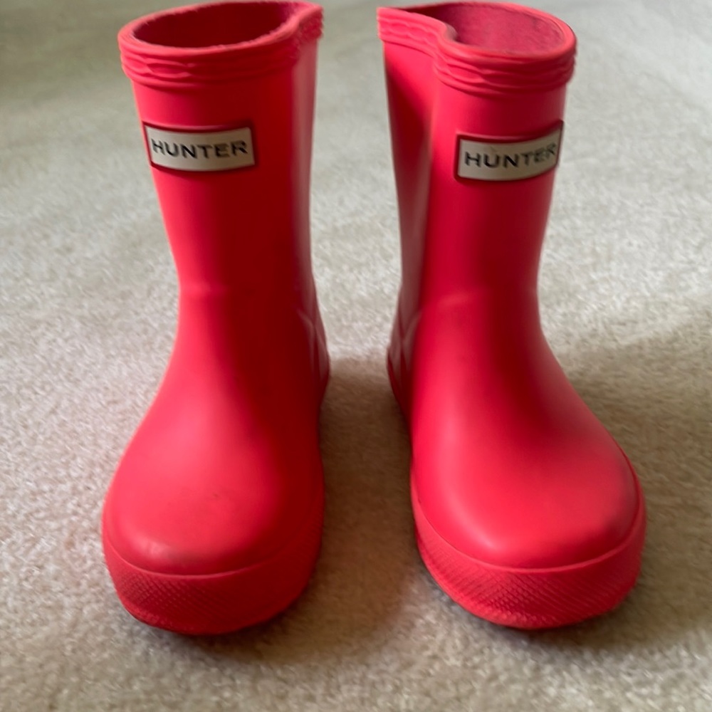 Hot pink Hunter Rainboots, size Toddler 5